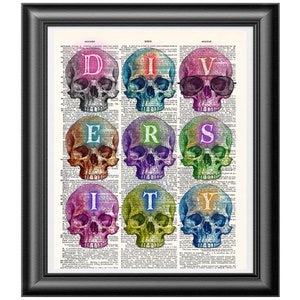 Impresión artística de calaveras, Impresión de póster en la página del libro del diccionario, Arte mural gótico, Diseño de diversidad, Calaveras en acuarela
