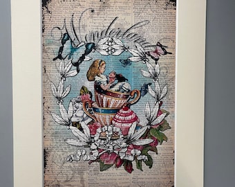 Impressão artística de Alice no País das Maravilhas, página de dicionário antigo, montada em formato A4.