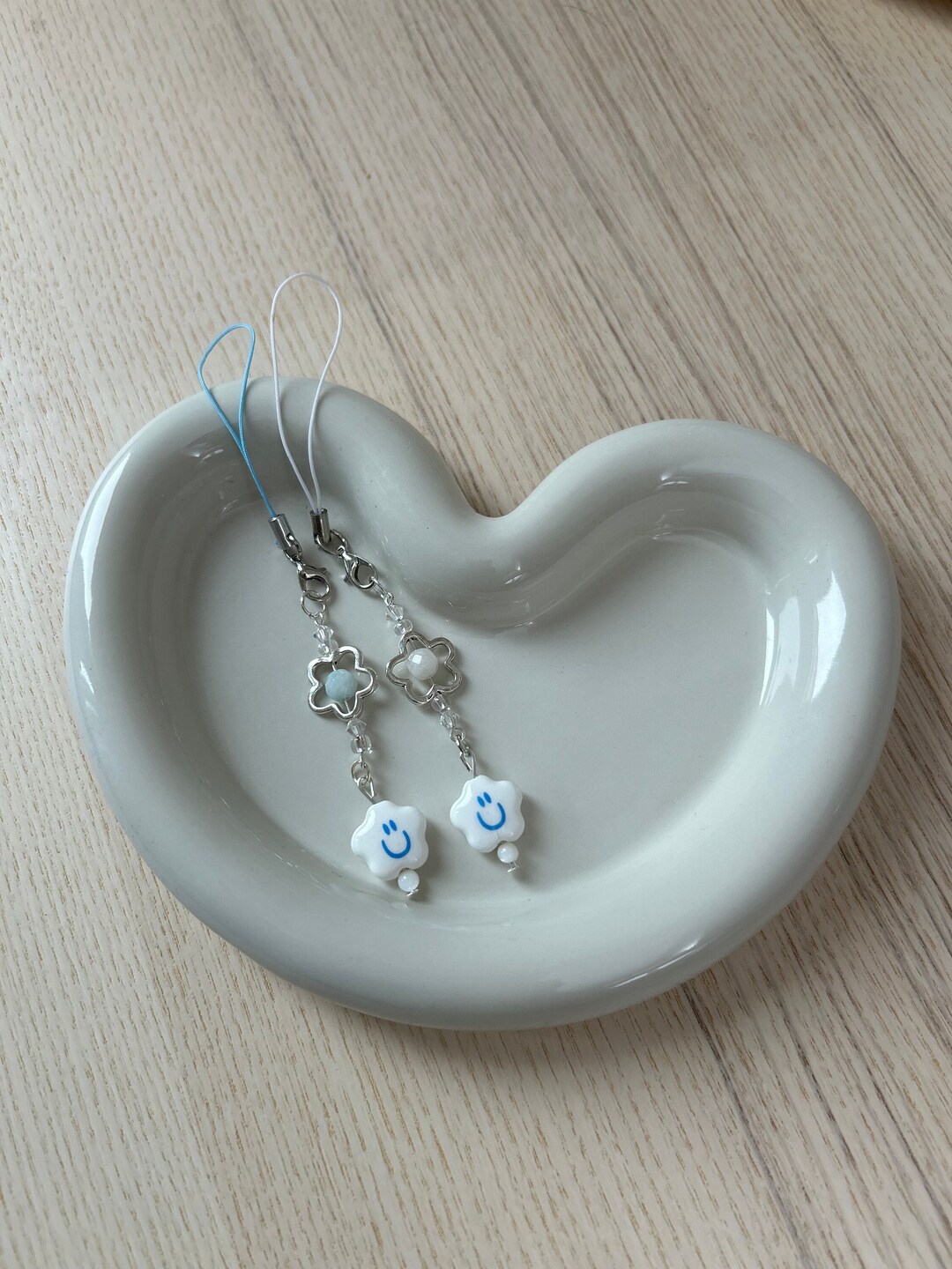 Smiley Face Key Chain Kawaii Gift Idea Trendy Keychain Phone Charm