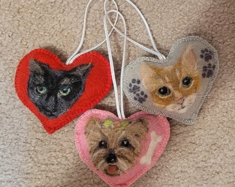 Needle felting. Custom made heart on string, with personalized pet portrait and embroidered name.