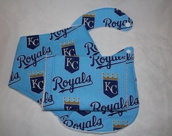 Kansas City Royals bib and burp cloth set, Kansas City Royals, burp cloth set, burp rag set, boy burp cloths, burp cloths, Royals baby,