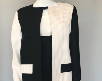 Courreges Schwarz und Weiß Color Block Jacke und Kleid im Set
