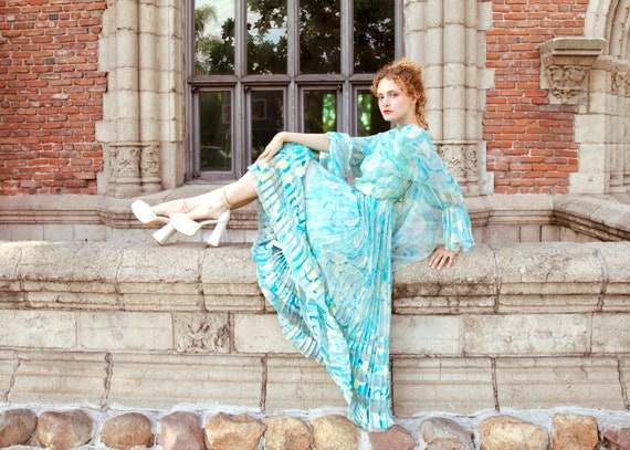 Vintage 1970's Blue Silk Printed Chiffon Dress - image 5