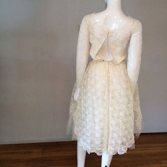 Vintage 1950's Tulle and Lace Wedding Dress.  Coc… - image 5