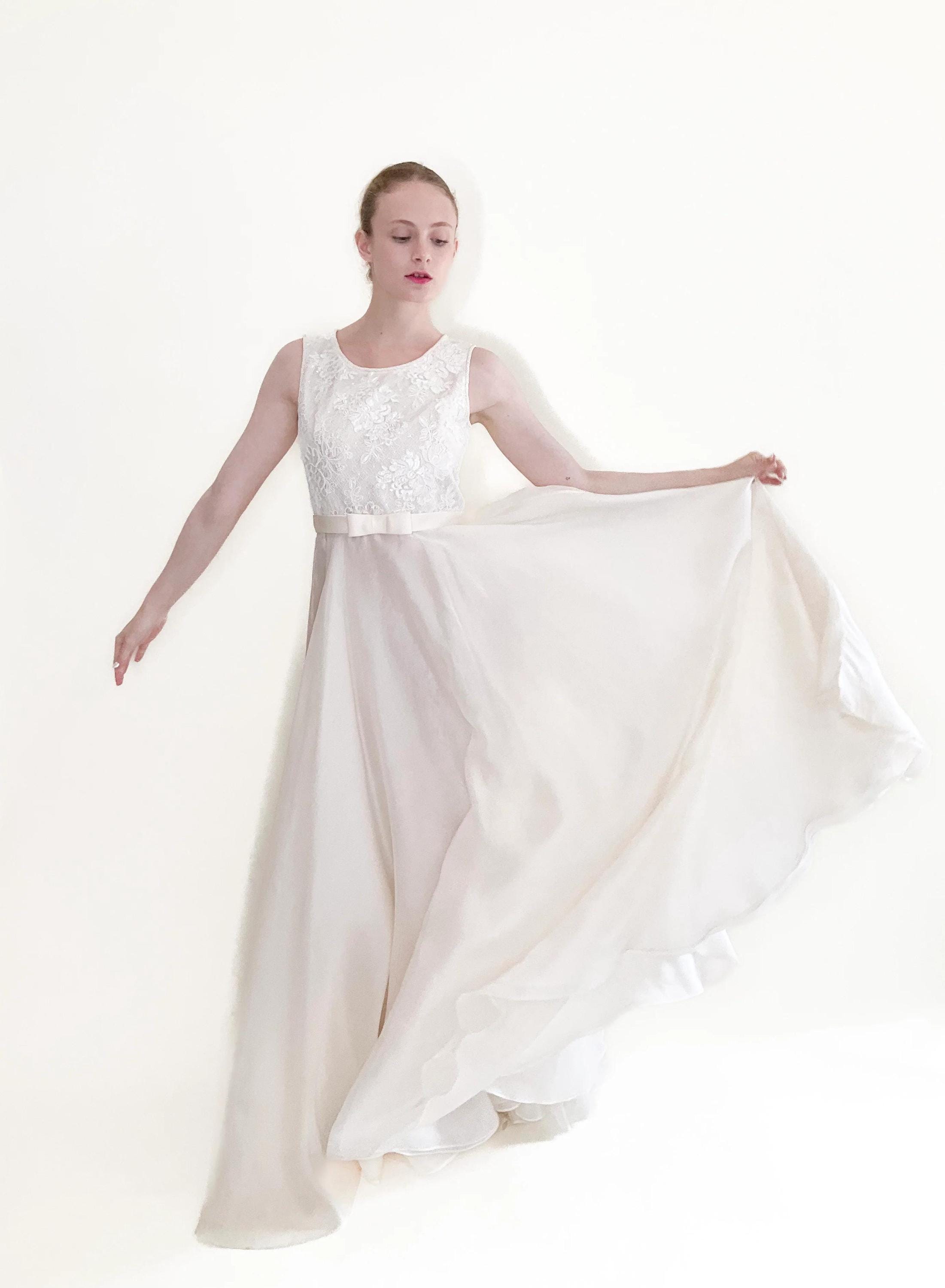 Dolce & Gabbana White 1990's Lace Silk With Bow Dress - Etsy