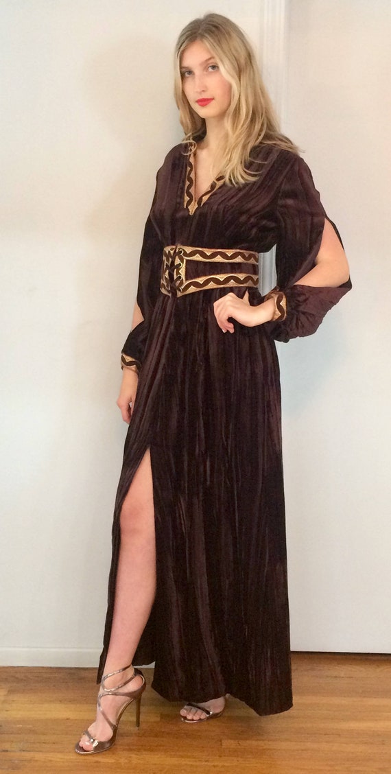 VTG 970s Oscar de la Renta Velvet Belted Dress - image 1