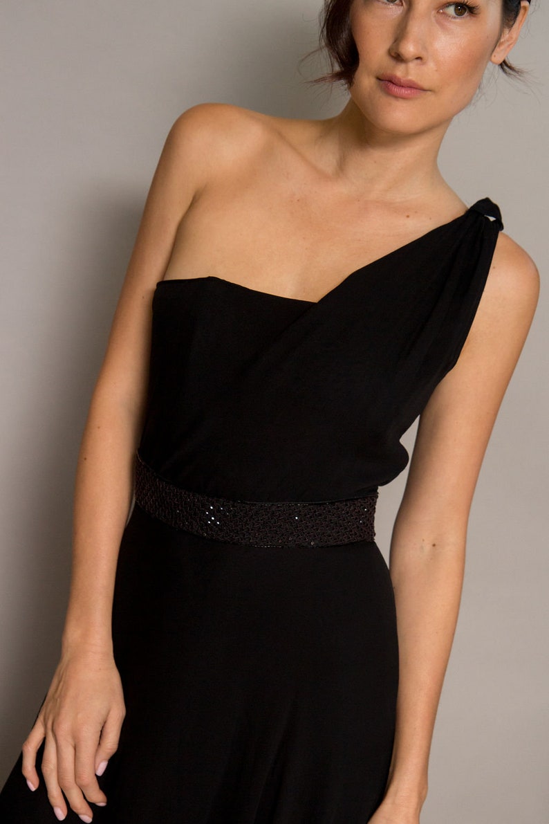 Donald Deal One Shoulder Gown image 4