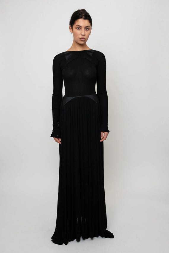 geoffrey beene jersey dress Geoffrey Beene Fall/ Winter 1991 Black Jersey Open Back Evening Gown
