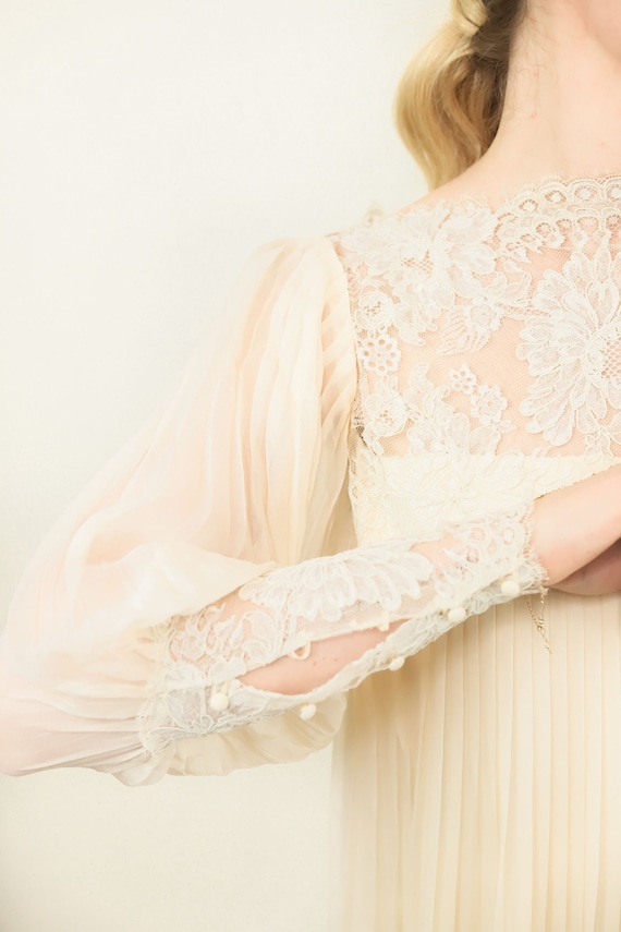 Cream Pleated And Lace Mini Dress - image 3