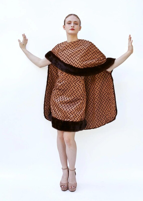 mink brown dress Vintage Polka Dot 1960's & Cape Set size-tt-grand-xx-large Elestia Women V-Neck Satin Size:16 (2XL) Our MME