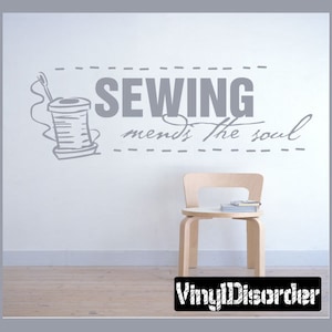 La costura repara el alma - Calcomanía de pared de vinilo - Citas de pared - Pegatina de vinilo - Ss006SewingvET