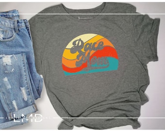 Race Mom Vintage Sunset Shirt - Race Mom Shirt - Racing Shirt - Vintage Racing Shirt Unisex Softstyle T-Shirt
