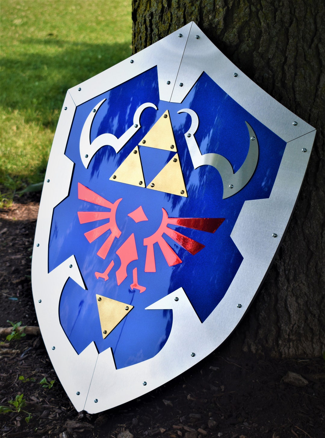 Hylian Shield Ocarina of Time Steelplated, Battleready Replica From