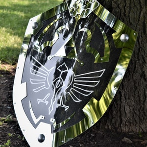 Dark Link Hylian Shield - Twilight Princess - Steel-Plated, Battle-Ready replica from Legend of Zelda