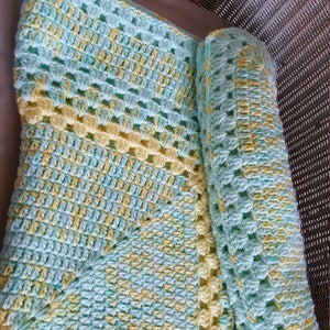 Handmade Crochet Baby Blanket, Crochet Afghan, Crochet Lap Blanket, Baby Shower, Baby Gift image 4