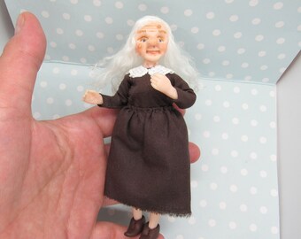 OOAK miniature fairy Woman / Baba Jaga/ Grandmother / Witch DOLL. 1:12 Dollhouse miniature doll POSEABLE.