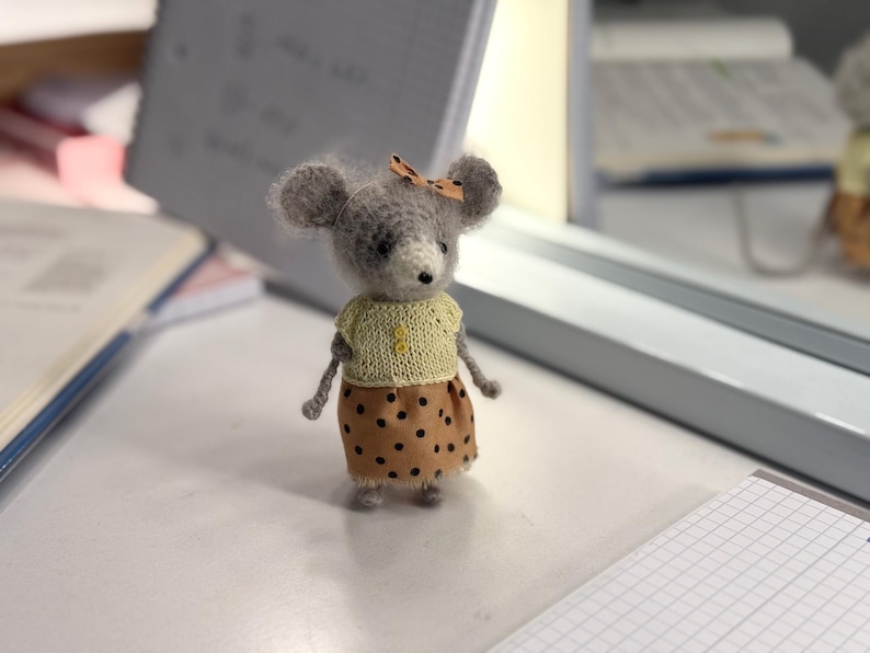 Figurina Raton Ratón miniatura único. Pieza única, ratona madre. Ratón miniatura ...