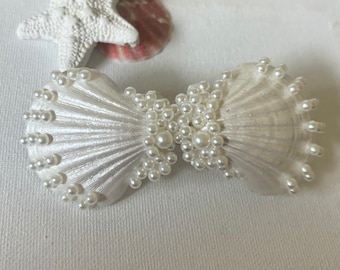 Seashell Bow Hair Barrette Pearls Painted Pearl White Beach Wedding Party Bridesmaids Shell Bow Hair Clip Beach Theme Hair Accessory Wedding