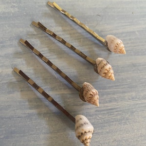 Sea Shell Silver Hair Pins Shell Hair Accessory, Set of 4 Ocean Hair Style, Beach Wedding, Mermaid Accessory, Bobby Pins Summer Surfer Girl