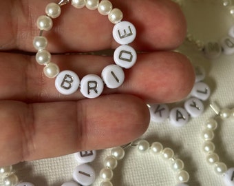 Personalisierte Perle Weinglas Charms Bachelorette Geschenkanhänger Set mit 9 Getränkemarkern