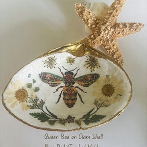 Bee on Clam Shell Trinket Dish Dried Flowers Decoupaged Coastal Decoration Jewelry Holder