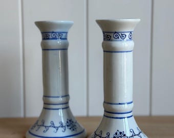 Vintage Blue & White Porcelain Candlesticks Pair, Chinoiserie Floral Candle Holders, Grandmillennial Decor