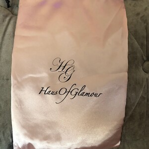 Pale pink satin drawstring HausOfGlamour gift bags ideal to store hosiery, jewellery, presents image 2