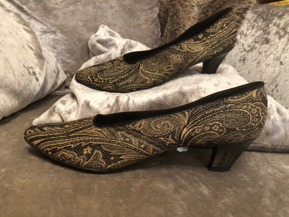 block heel pumps canada