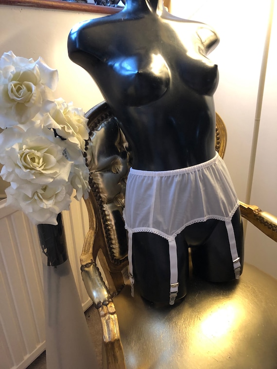 Vintage Sheer Net Virginal White 6 Strap Garter Belt / Suspender Belt for  Stockings
