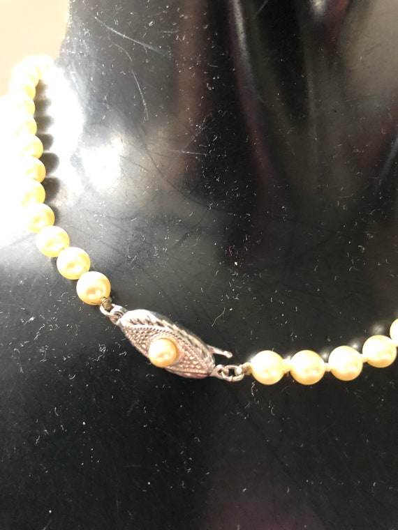 Vintage single strand antique ivory faux pearl ne… - image 3