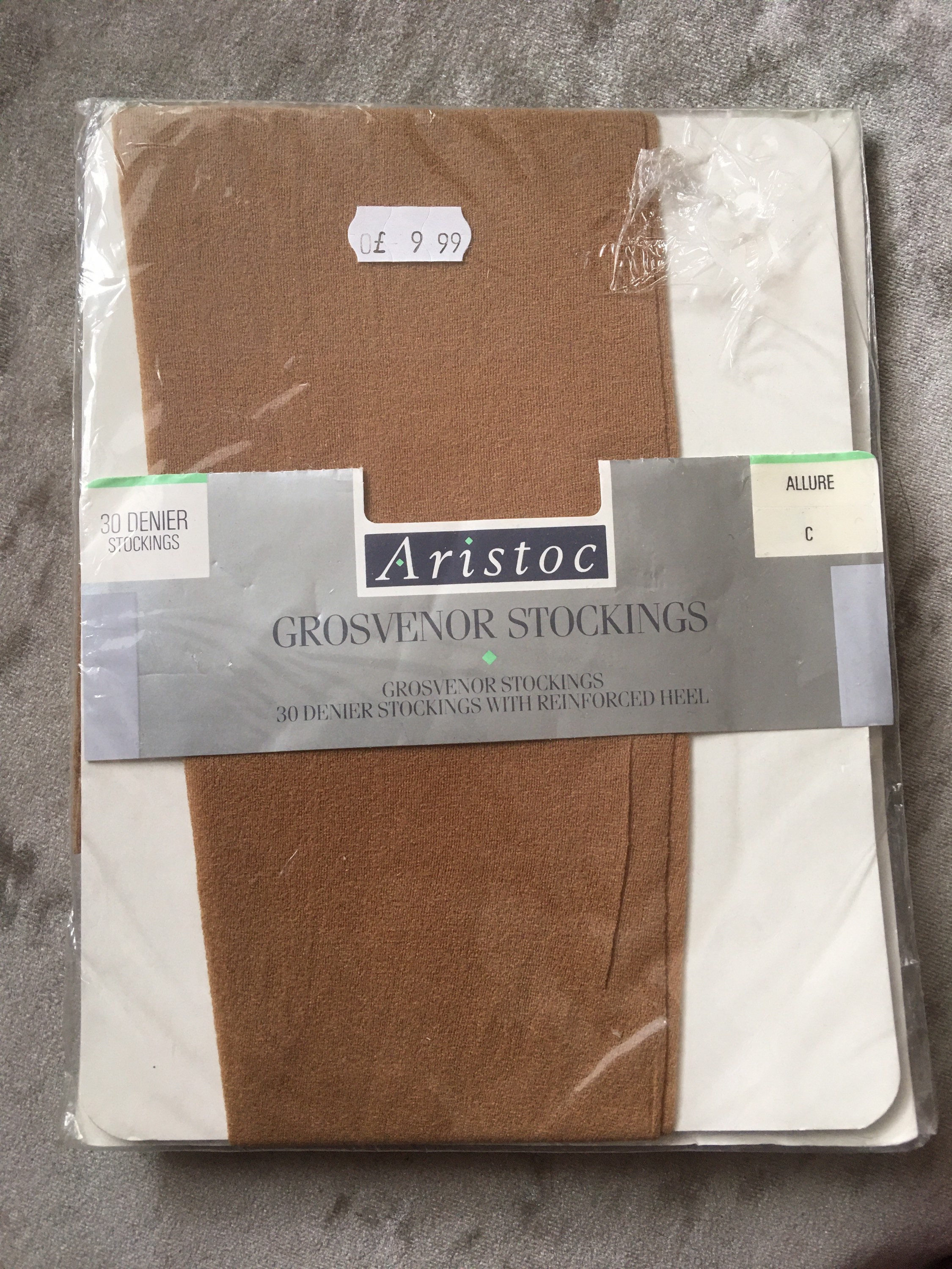 Image of Aristoc Grosvenor Rht Micromesh Stockings  Denier Size C Xl