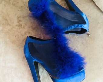 Vintage style gorgeous electric  blue net platform shoes with Marabou feather trim in various sizes. Studio 54 flamboyant vibes