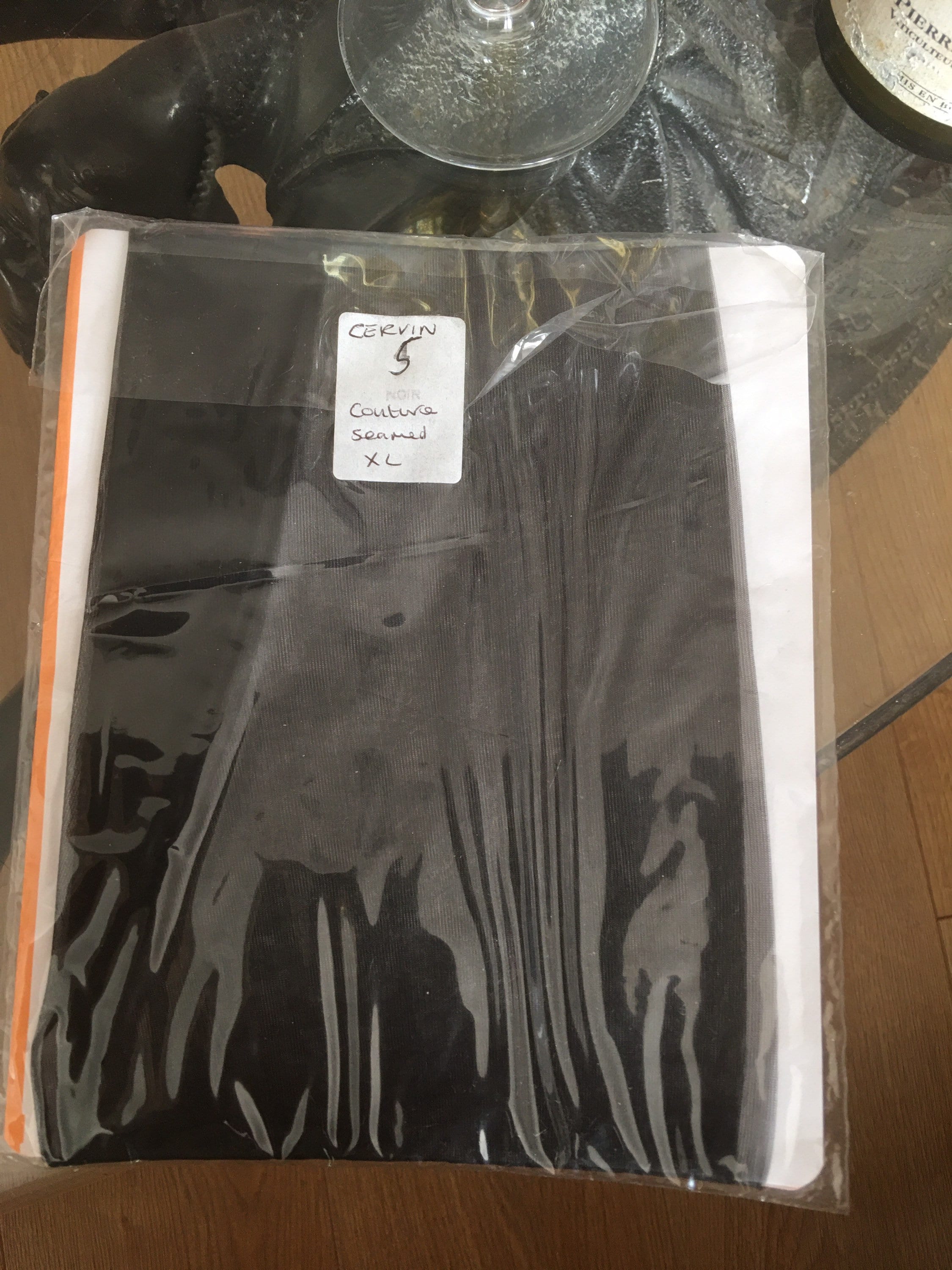 Cervin Fully-Fashioned Black Seamed Stockings Size 5