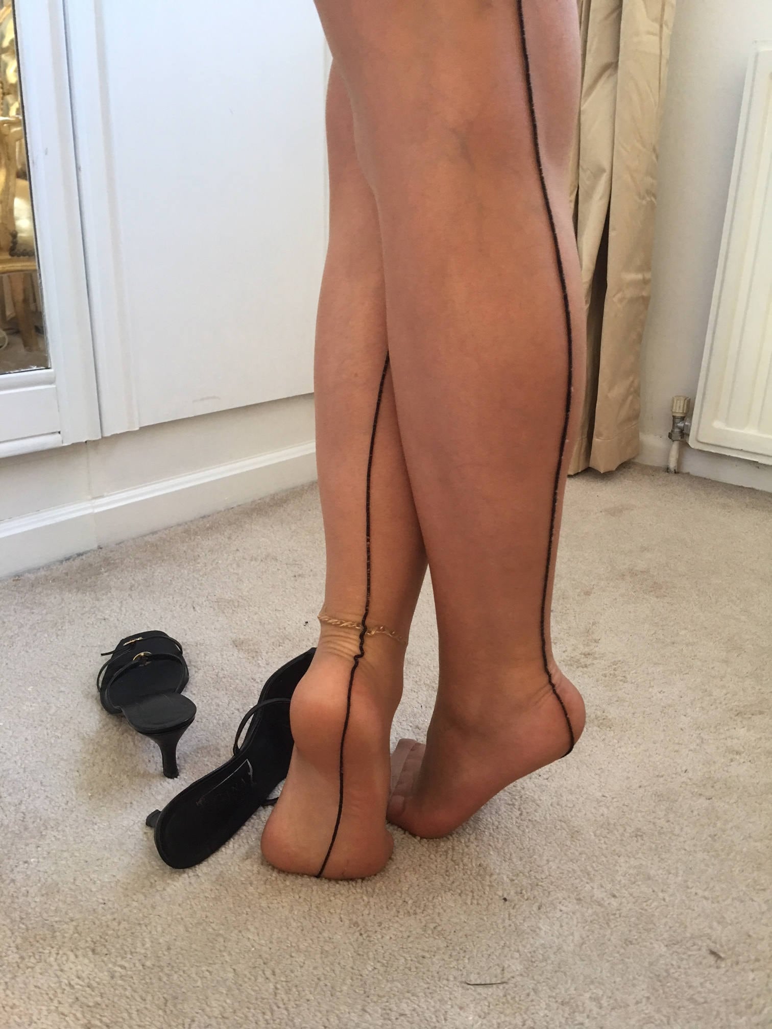 Contrast top seamed stockings