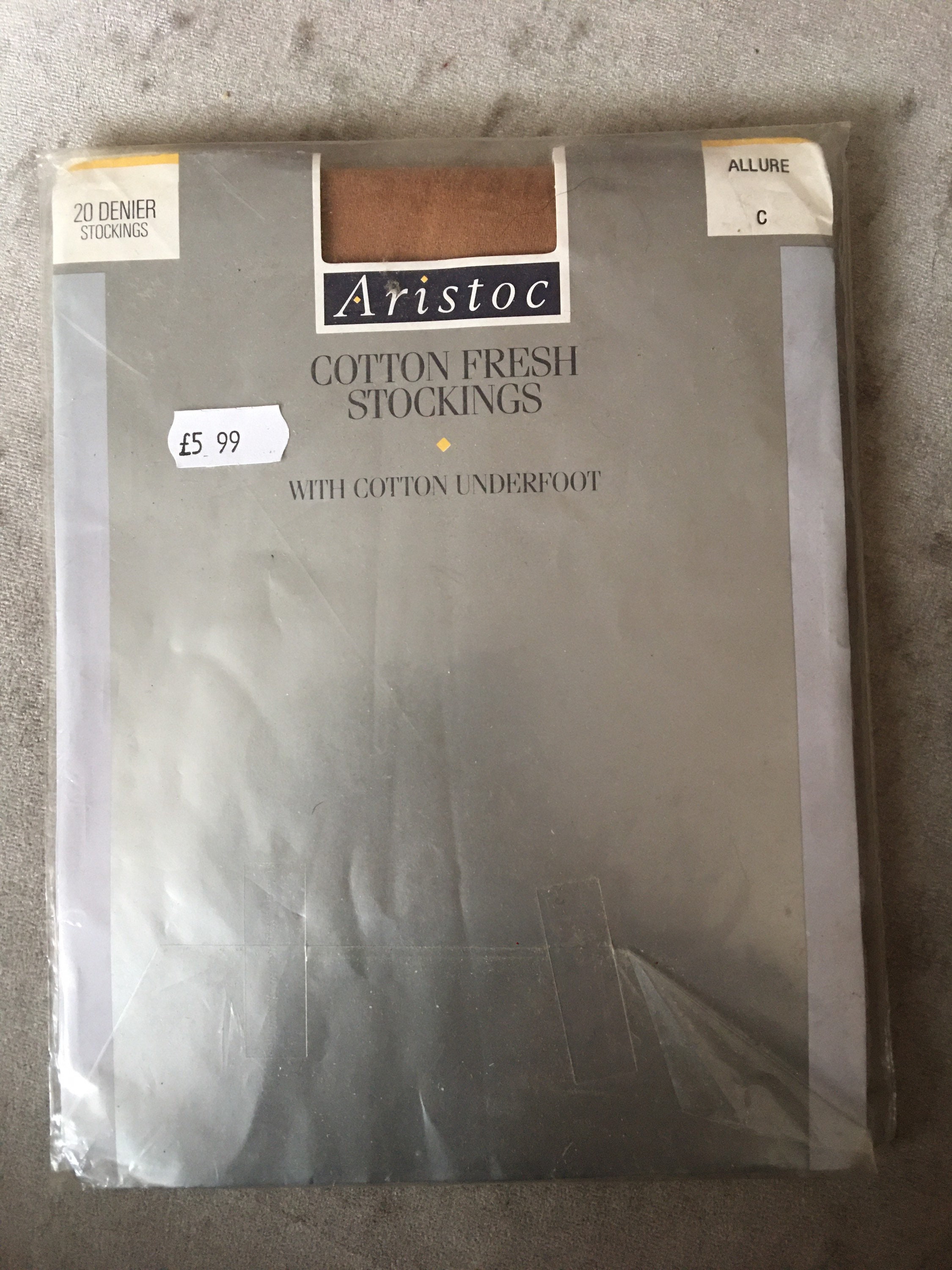 Image of Denier Cottonfresh Stockings By Aristoc in "Allure" Size C With Cotton Underfoot