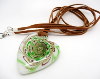 Groene hart hanger ketting, lange hanger ketting, groene hart hanger ketting, ketting met hanger voor Lamp werk, glas hanger, Boho ketting