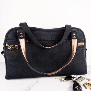 Zwarte Denim Designer Jeans Tas, Handtas schouder en Crossbody Vintage Style Tas handgemaakt van Upcycled Designer Jeans afbeelding 9