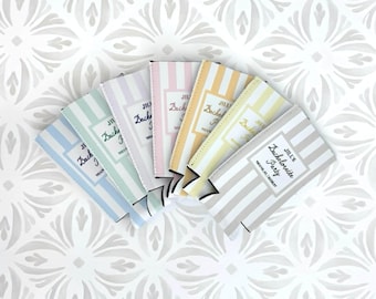 Enfriadores de latas para despedida de soltera en la playa, enfriadores de latas personalizados con temática costera, regalos para fiestas de cumpleaños costeras - Portavasos personalizado - NOBOWS