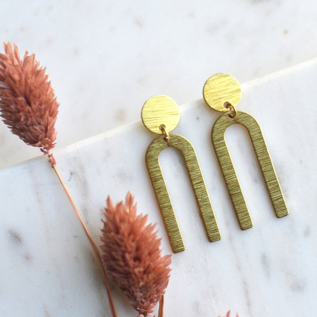 Raw Brass U Shape Arch Earrings // Gold Toned Tuning Fork Earrings