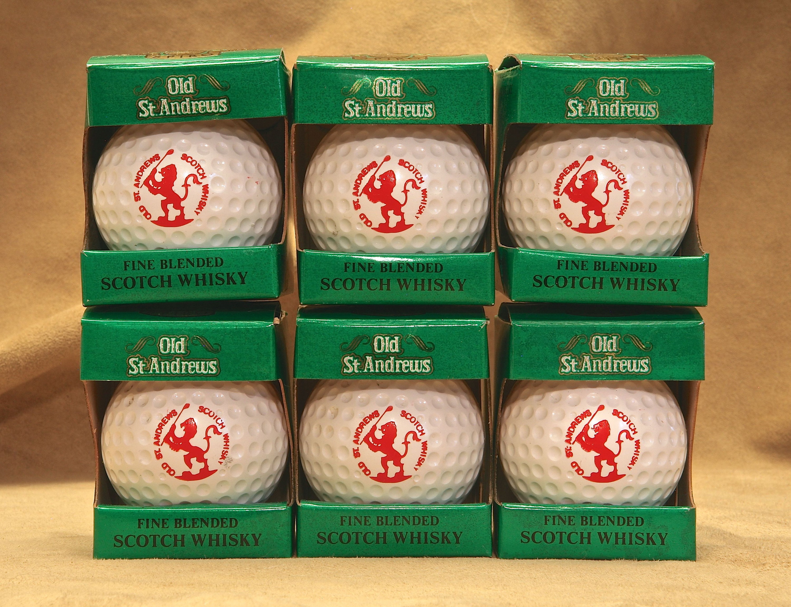 ウイスキー Old St Andrews Golf Ball Miniature 50ml Old St Andrews Golf Ball Miniature - Lot 105312 - Buy/Sell