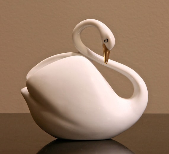 PORCELAIN SWAN by HOLLOHAZA - Etsy