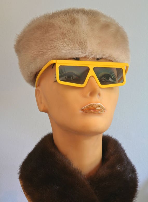 BEIGE FUR HAT