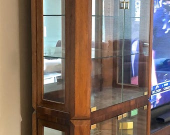 GORDON&#39;S DISPLAY CABINET