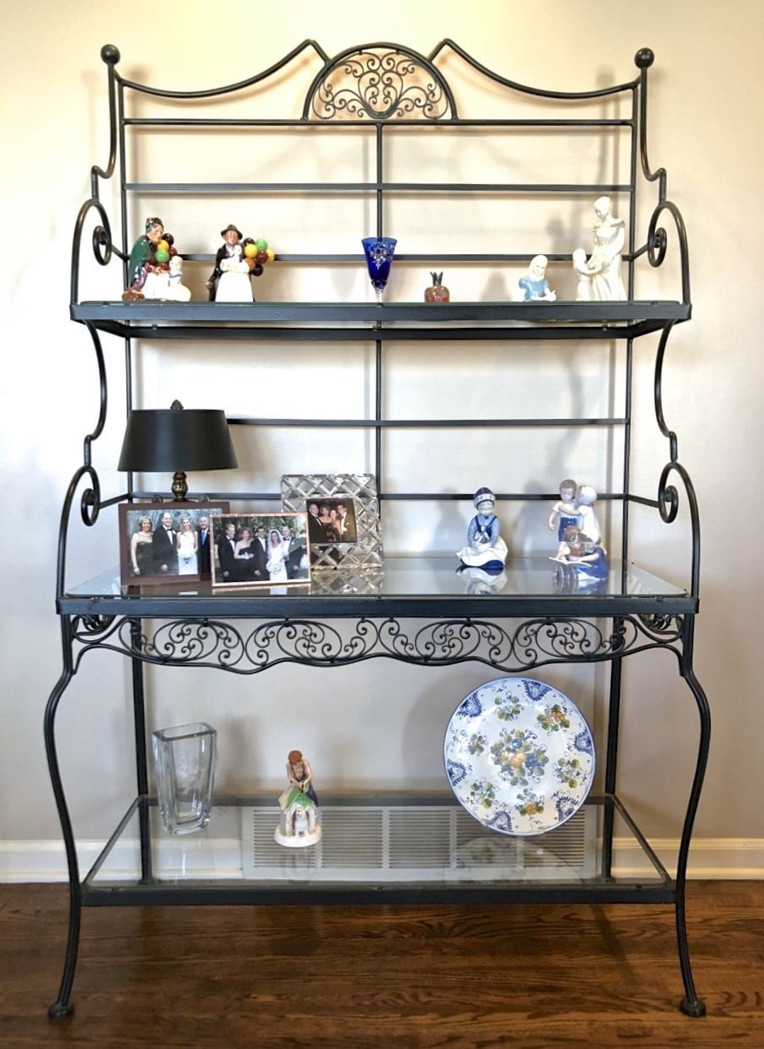 Silver bakers rack discount