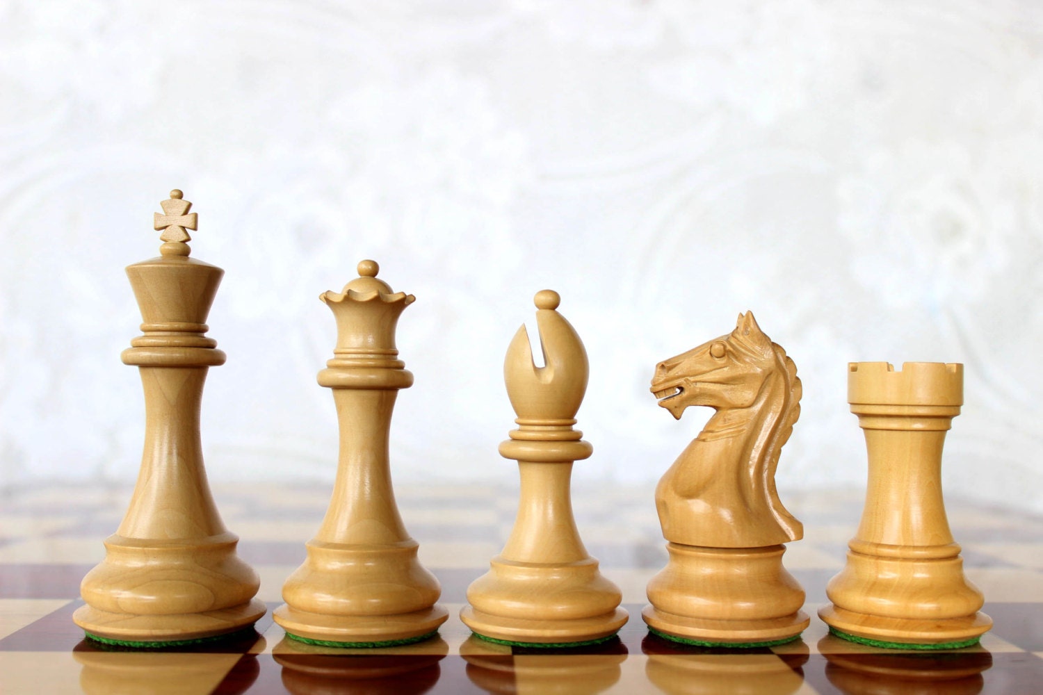 French Lardy Staunton Chess Set with Ebonized & Boxwood Pieces - 2.75 King