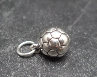 Balón de fútbol 3D de plata esterlina, dije sólido para pulsera de dijes