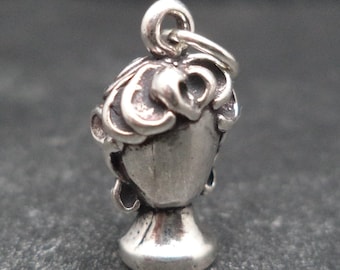 STERLING SILVER 3D Perückenständer Anhänger für Bettelarmband. Friseur Charme. Sterling Perücke, Friseur Charme