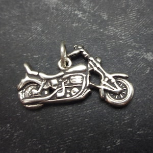 Charm de motocicleta de una cara en PLATA DE LEY para pulsera de dijes