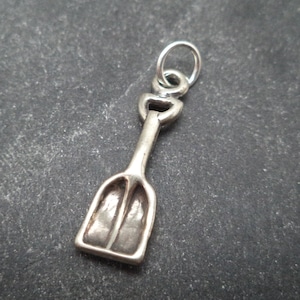 Rembrandt Let It Snow Shovel Charm - Metal - Gold-Plated Sterling Silver