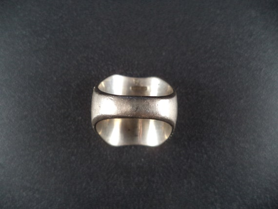 Beautiful Vintage Sterling Silver Ring - image 4